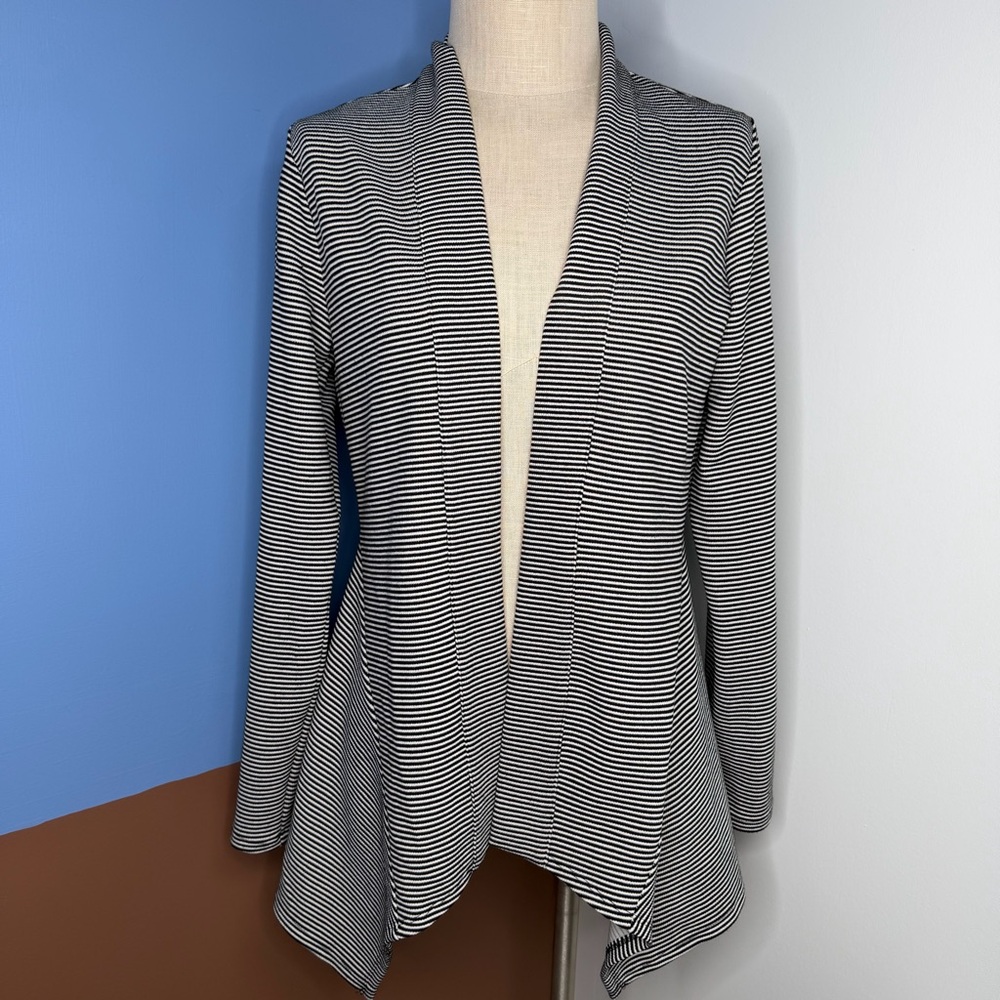 WHBM White House Black Market Open Knit Striped Black and White Sweater Size M